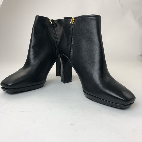 PRADA Black Leather Ankle Boots, Like New, Soft Leather Block Heel BEAUTIFUL! - Picture 5 of 15
